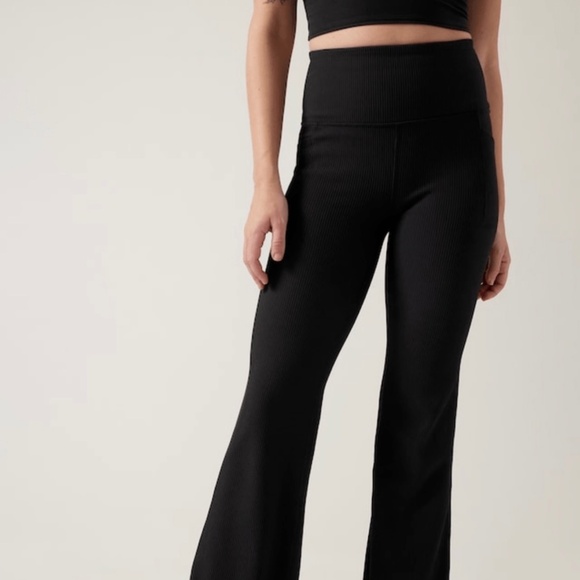 NWOT Athleta Salutation Stash Rib Flare Pants - Picture 1 of 5